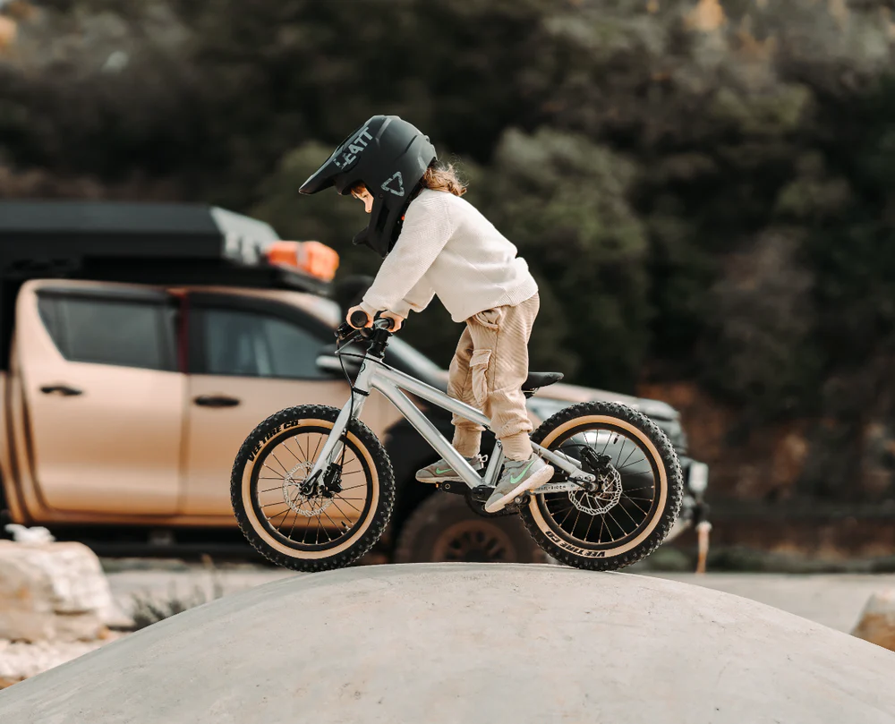 Early Rider Hellion 16" Kids Bike