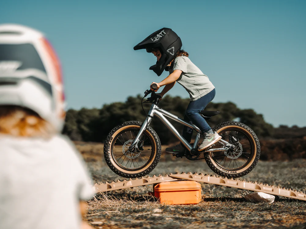 Early Rider Hellion 16" Kids Bike